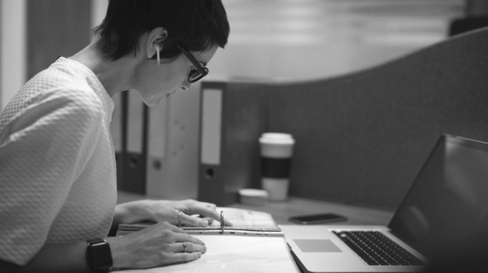 Budget analysis and financial risk assessment workspace